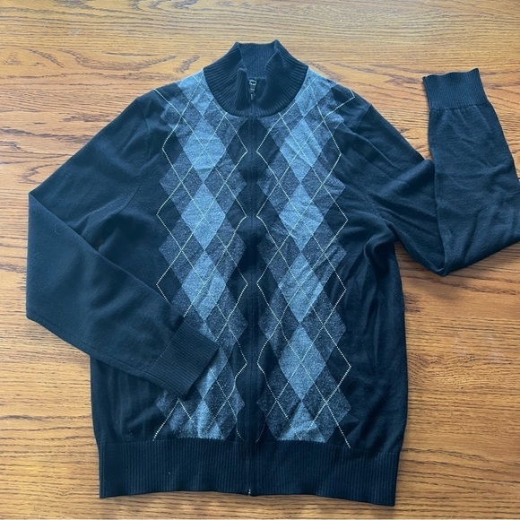 Banana Republic Other - Men’s Banana Republic Argyle Zip Up Cardigan in Black, White, and Gray